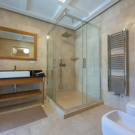 Paradis Relais Infinity Pool Lake View Villa Belgirate