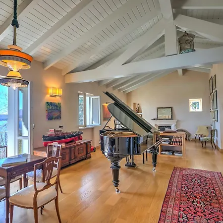 Villa Paradis Relais Infinity Pool Lake View