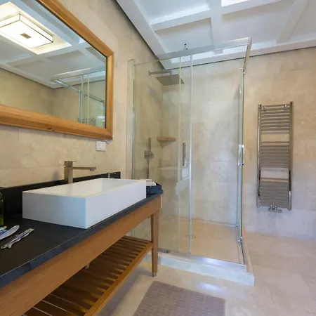 Paradis Relais Infinity Pool Lake View Villa Belgirate