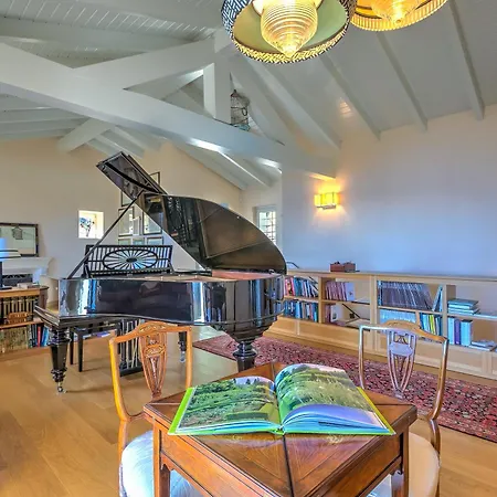 Paradis Relais Infinity Pool Lake View