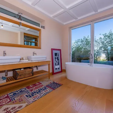 Paradis Relais Infinity Pool Lake View