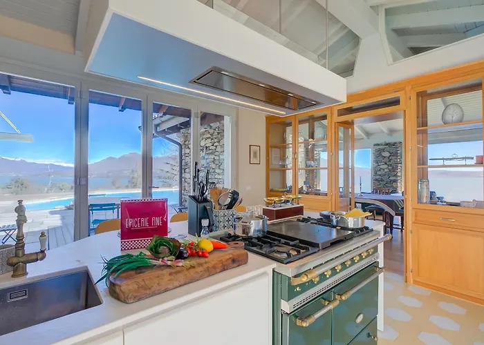 Paradis Relais Infinity Pool View Villa Belgirate