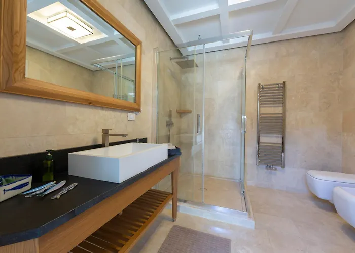 Paradis Relais Infinity Pool View Villa Belgirate